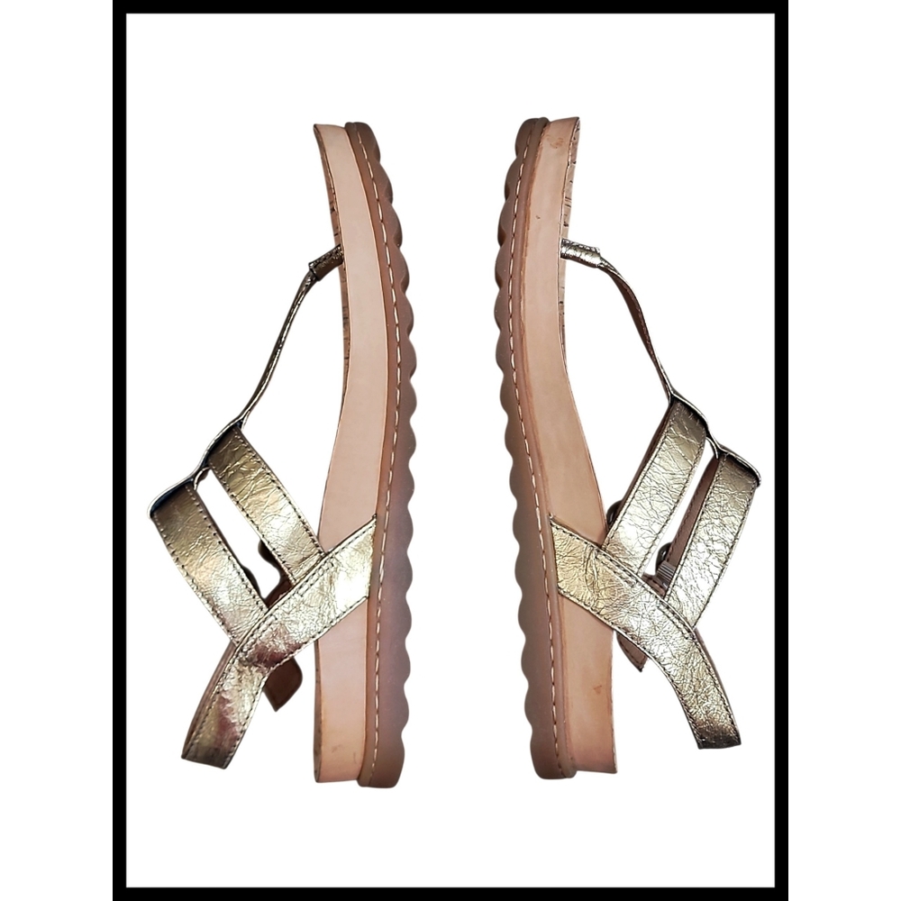 BORN Reta Leather Comfort T-strap Thong Sandals Double Buckle Gold Foil 8 - Picture 6 of 13